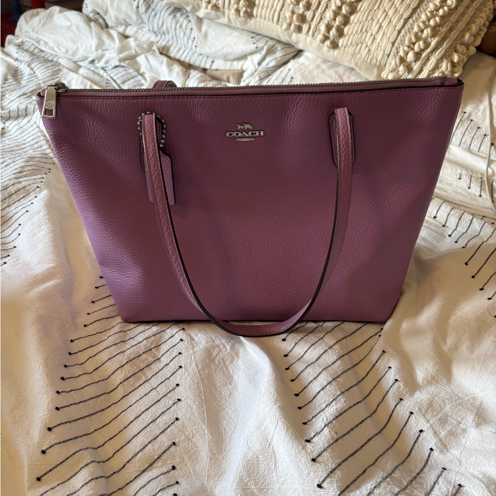 NWOT I Coach Purple Gallery Tote